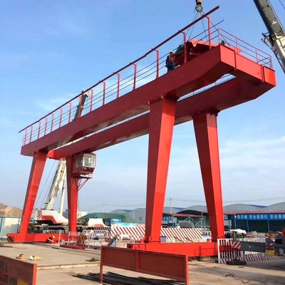 Rentang Besar Sesuaikan Tinggi Derek Balok Ganda Gantry Crane Untuk Kumparan Baja