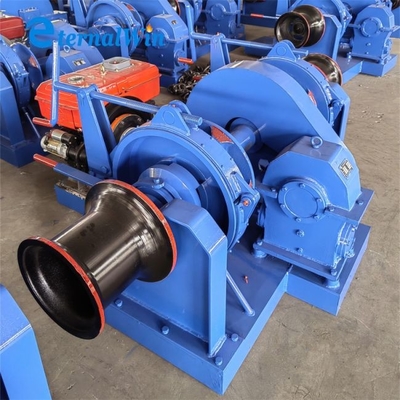 Kapasitas tali khusus Winch hidrolik laut untuk beban 1-75 ton yang terbuat dari baja logam