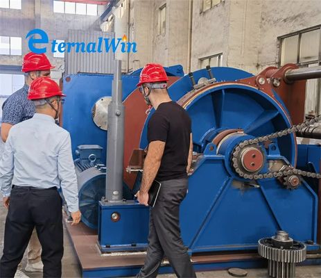 Heavy Duty Electric Marine Winch dengan kapasitas tali kawat 50m hingga 2000m