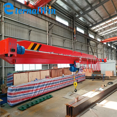 Mesin Crane Overhead Height Lift yang disesuaikan dengan sumber daya 380V dan pendent control / remote control