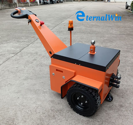 Truk traktor baja dengan Gaya Tarik Terukur 7000N Kecepatan Penggerak Bongkar Muat 2 hingga 3 Km per Jam Cocok untuk Industri